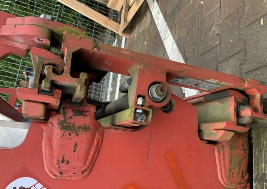Auramo KS12C6A, Kartonklammer - Clamp for Material handling equipment: picture 5 Auramo KS12C6A, Kartonklammer - Clamp for Material handling equipment: picture 5