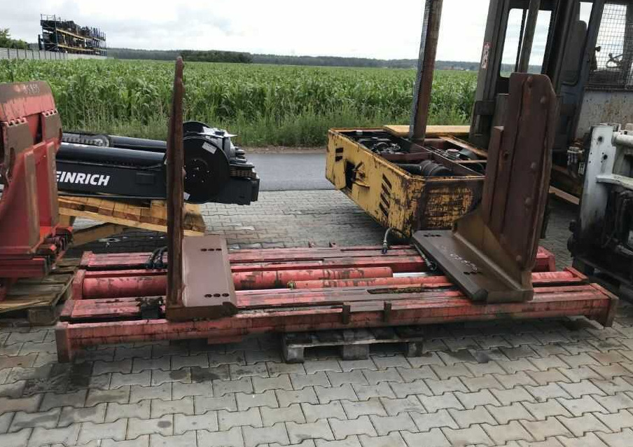 Auramo P-800LE - Clamp for Forklift: picture 3 Auramo P-800LE - Clamp for Forklift: picture 3