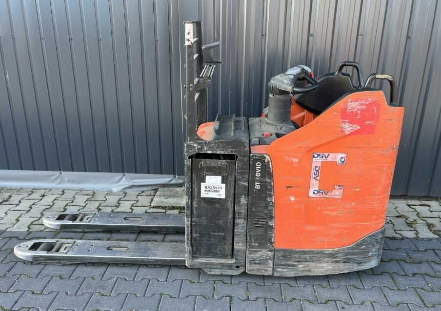BT LPE200 - Pallet truck: picture 2 BT LPE200 - Pallet truck: picture 2