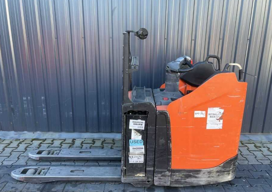 BT LPE200 - Pallet truck: picture 2 BT LPE200 - Pallet truck: picture 2