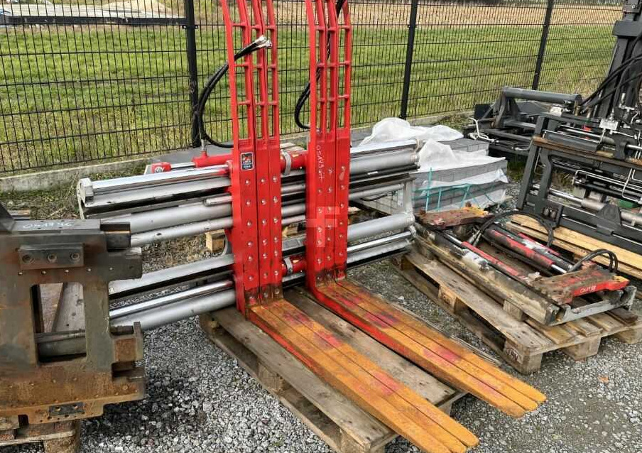 Durwen DRPK45C - Forks for Forklift: picture 3 Durwen DRPK45C - Forks for Forklift: picture 3