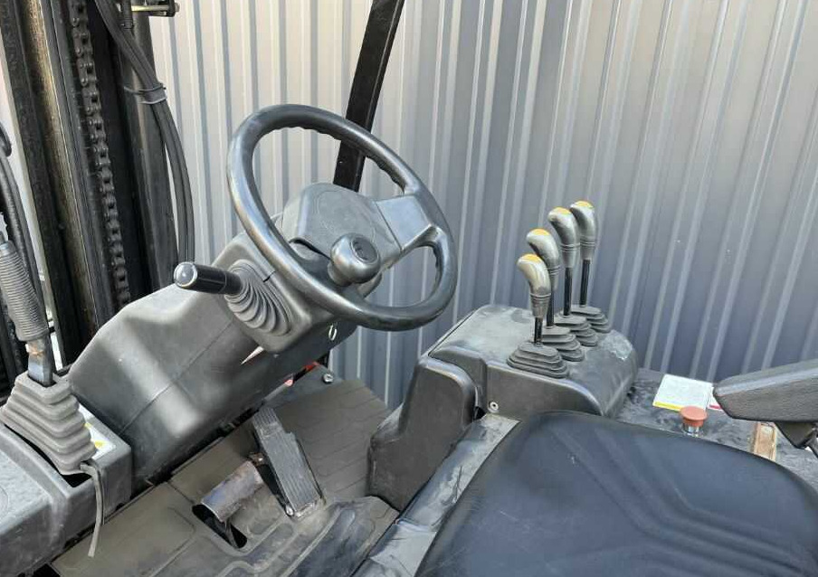 Electric forklift Heli CPD25: picture 10