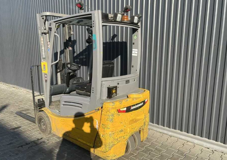 Jungheinrich EFG220 - Electric forklift: picture 3 Jungheinrich EFG220 - Electric forklift: picture 3