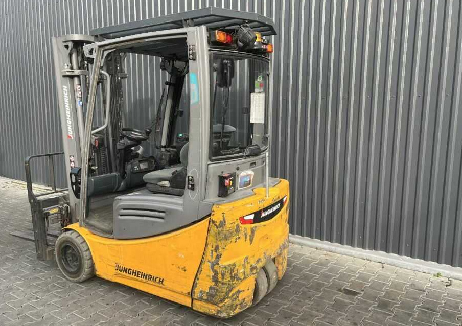 Jungheinrich EFG220 - Electric forklift: picture 3 Jungheinrich EFG220 - Electric forklift: picture 3
