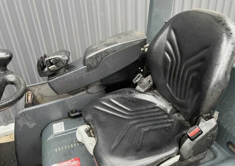 Electric forklift Jungheinrich EFG318: picture 8