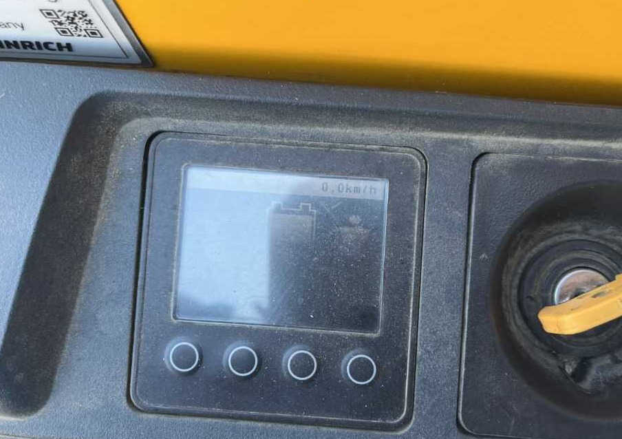 Pallet truck Jungheinrich EJEC20: picture 8