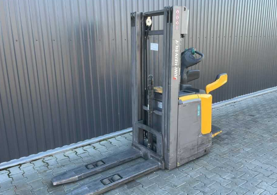 Jungheinrich ERC214 - Stacker: picture 1 Jungheinrich ERC214 - Stacker: picture 1