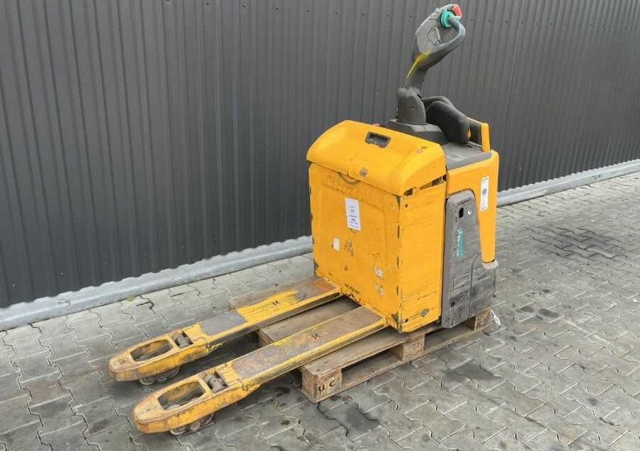 Jungheinrich ERE120 - Stacker: picture 1 Jungheinrich ERE120 - Stacker: picture 1