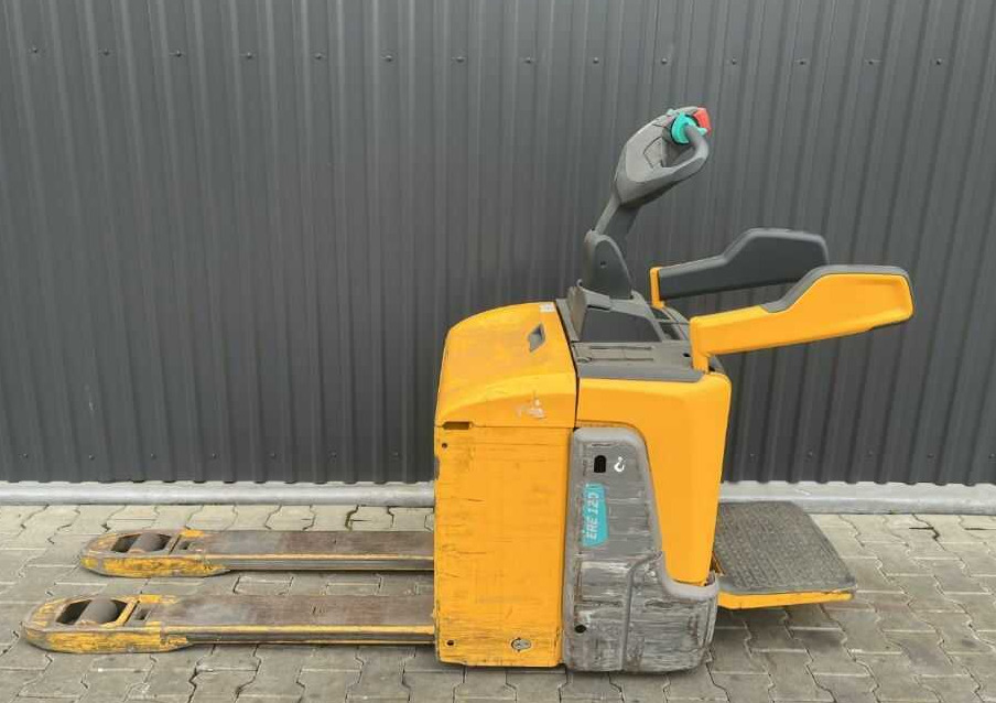 Jungheinrich ERE120 - Pallet truck: picture 2 Jungheinrich ERE120 - Pallet truck: picture 2