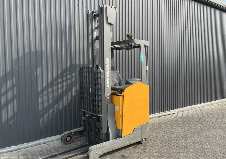 Jungheinrich ETV110 - Reach truck: picture 1 Jungheinrich ETV110 - Reach truck: picture 1