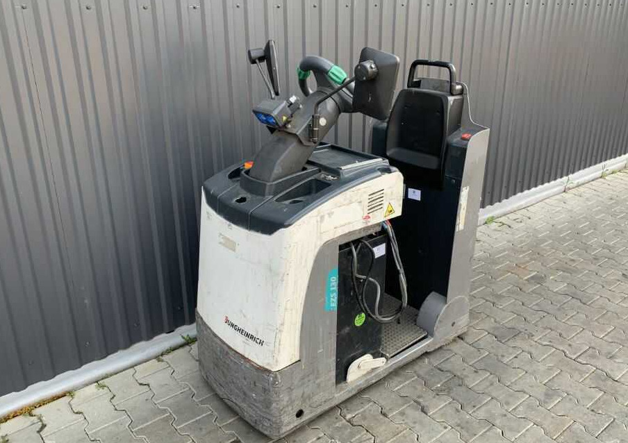 Jungheinrich EZS130 - Tow tractor: picture 1 Jungheinrich EZS130 - Tow tractor: picture 1