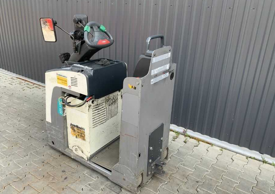 Jungheinrich EZS130 - Tow tractor: picture 3 Jungheinrich EZS130 - Tow tractor: picture 3
