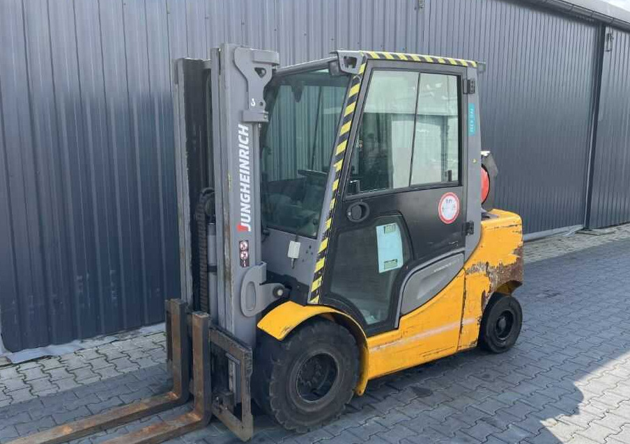Jungheinrich TFG435s - LPG forklift: picture 1 Jungheinrich TFG435s - LPG forklift: picture 1
