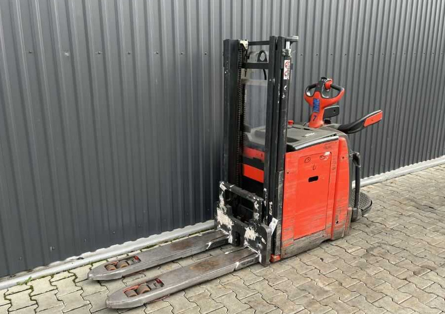 Linde D10AP - Stacker: picture 1 Linde D10AP - Stacker: picture 1