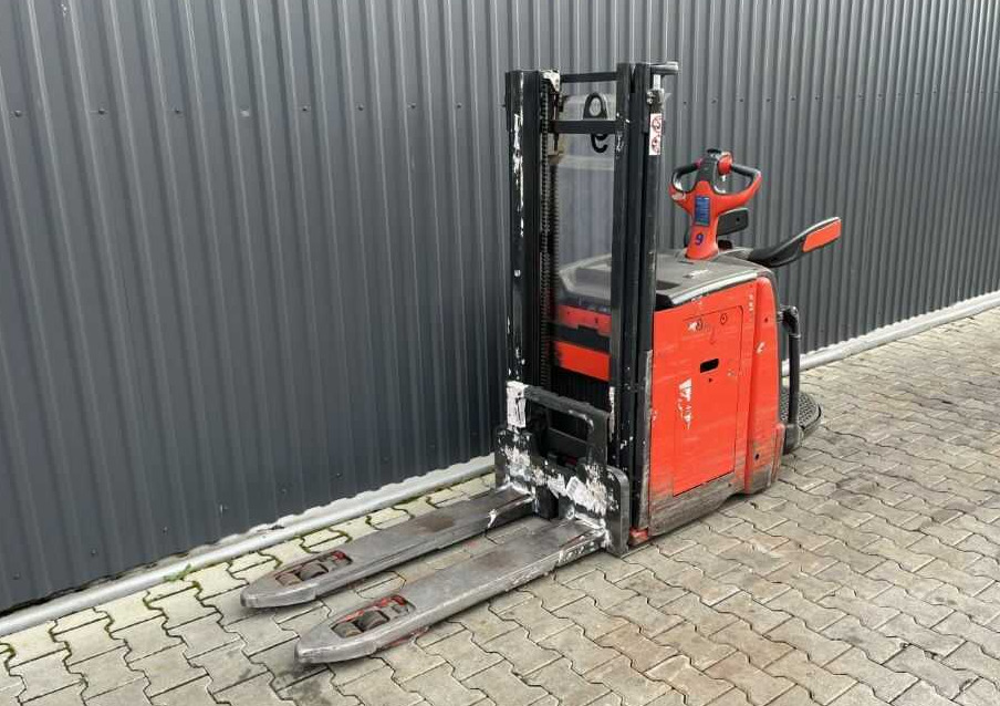 Linde D10AP - Stacker: picture 1 Linde D10AP - Stacker: picture 1