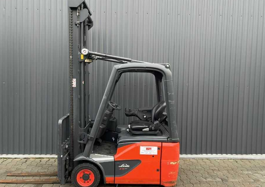 Linde E15-01 - Electric forklift: picture 5 Linde E15-01 - Electric forklift: picture 5