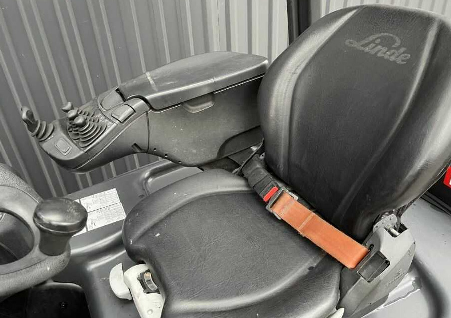 Electric forklift Linde E16-02: picture 8