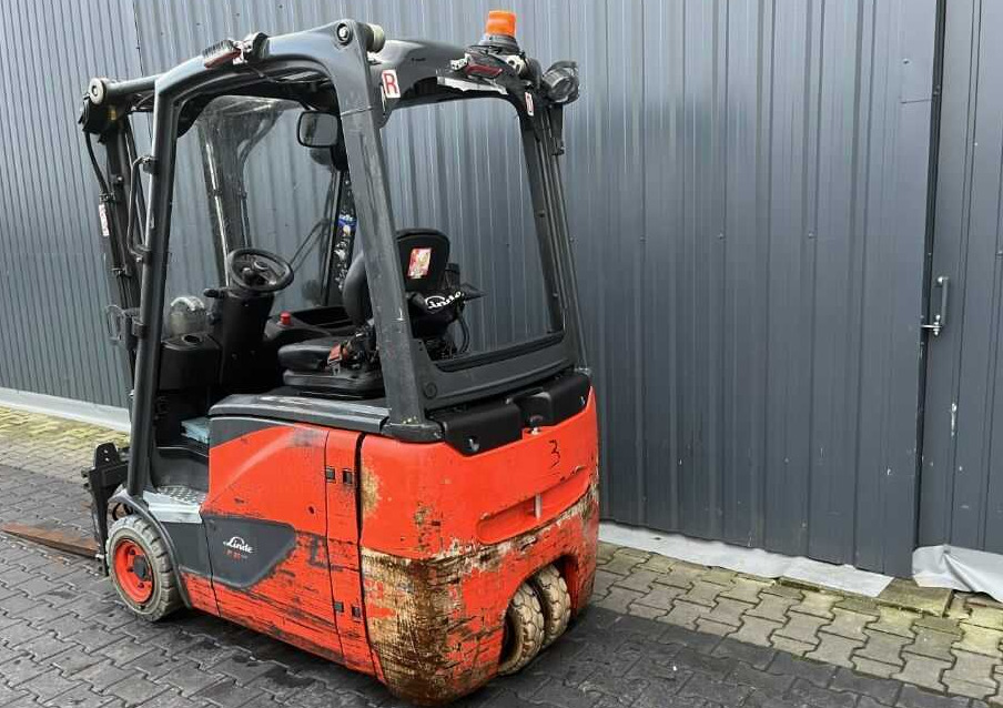 Linde E16H-02 - Electric forklift: picture 3 Linde E16H-02 - Electric forklift: picture 3