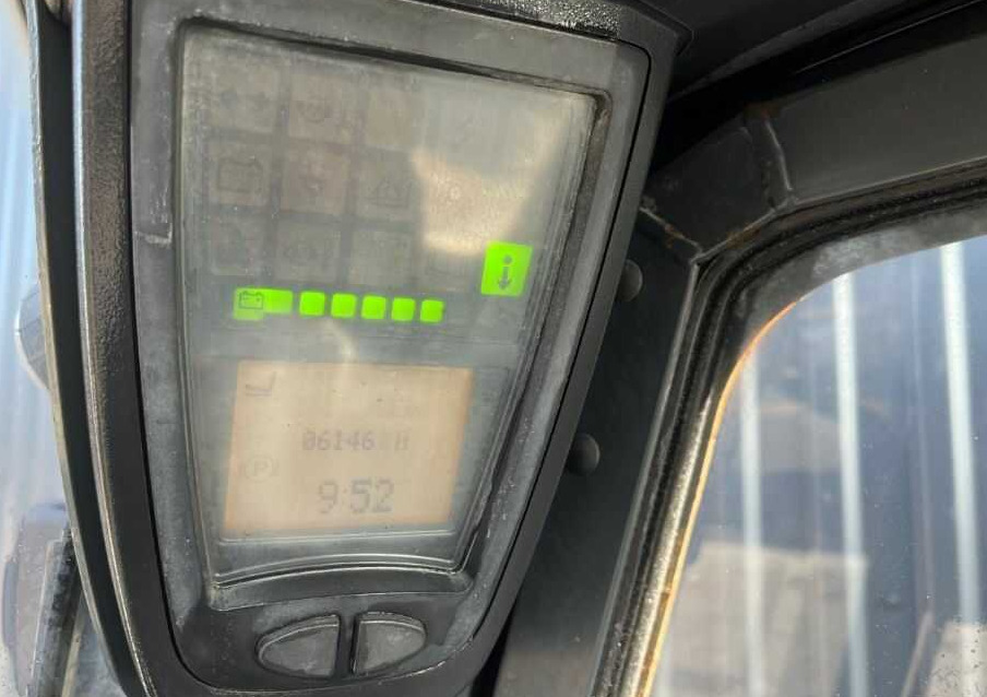 Electric forklift Linde E25-01: picture 9