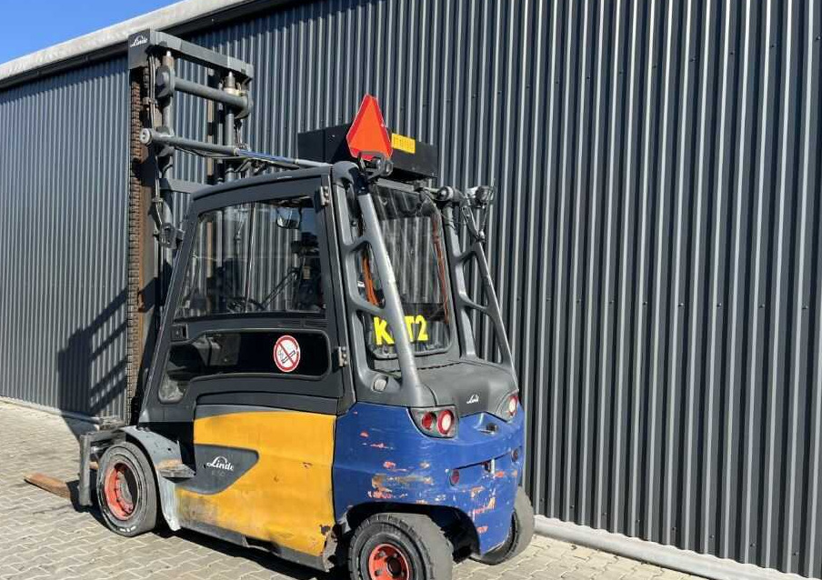 Linde E50HL-01/600 - Electric forklift: picture 3 Linde E50HL-01/600 - Electric forklift: picture 3