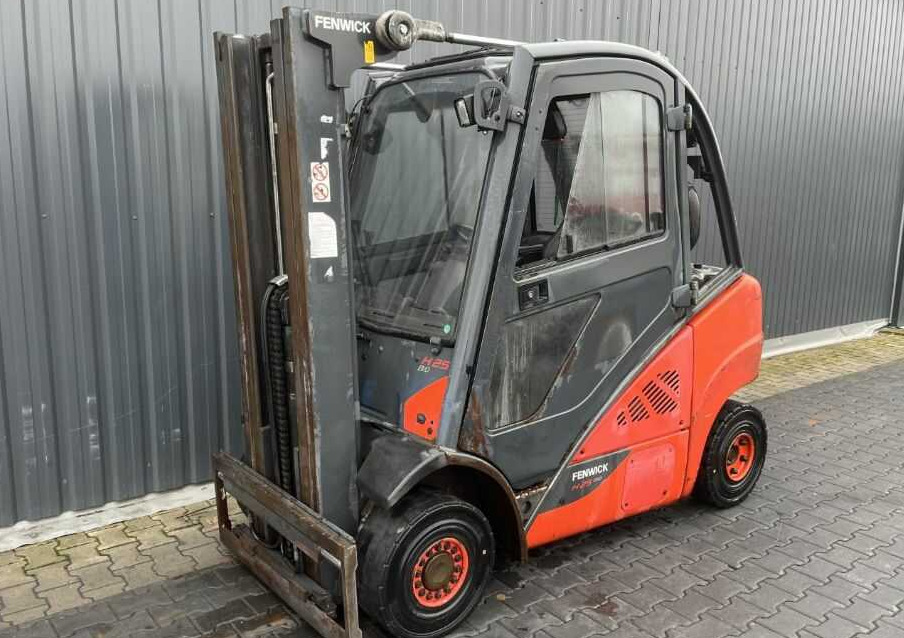 Linde H25D-02 - Diesel forklift: picture 1 Linde H25D-02 - Diesel forklift: picture 1