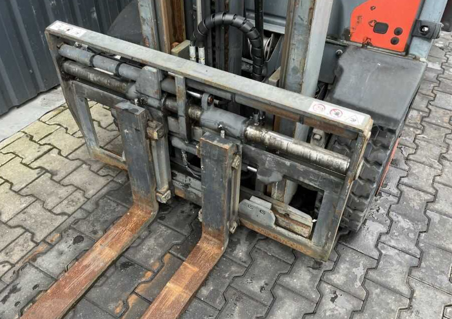 LPG forklift Linde H25T-01: picture 10 LPG forklift Linde H25T-01: picture 10