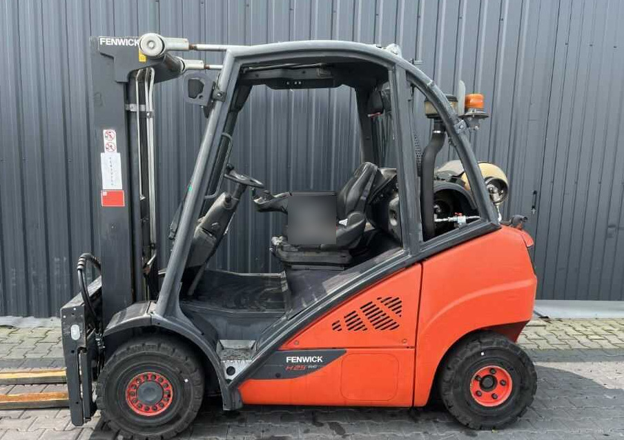 Linde H25T-02 - LPG forklift: picture 2 Linde H25T-02 - LPG forklift: picture 2