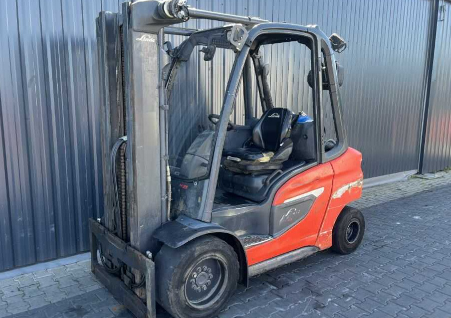 Linde H35T-01 - LPG forklift: picture 1 Linde H35T-01 - LPG forklift: picture 1
