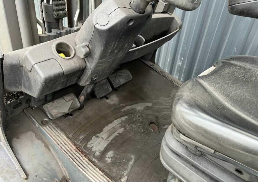 Linde H35T-02 - LPG forklift: picture 2 Linde H35T-02 - LPG forklift: picture 2