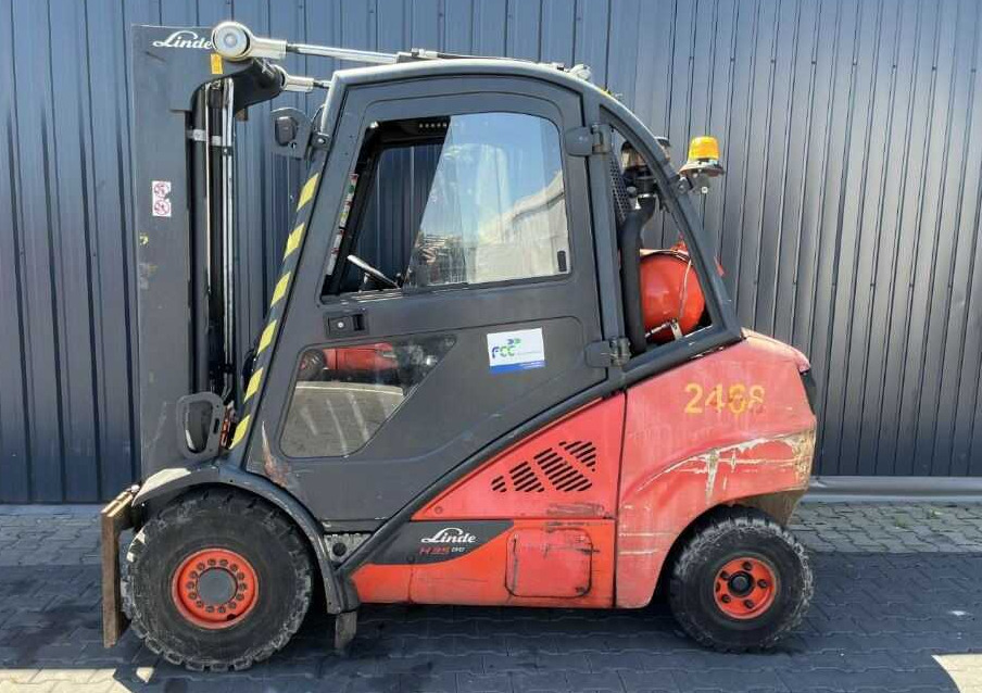 Linde H35T-02 - LPG forklift: picture 2 Linde H35T-02 - LPG forklift: picture 2