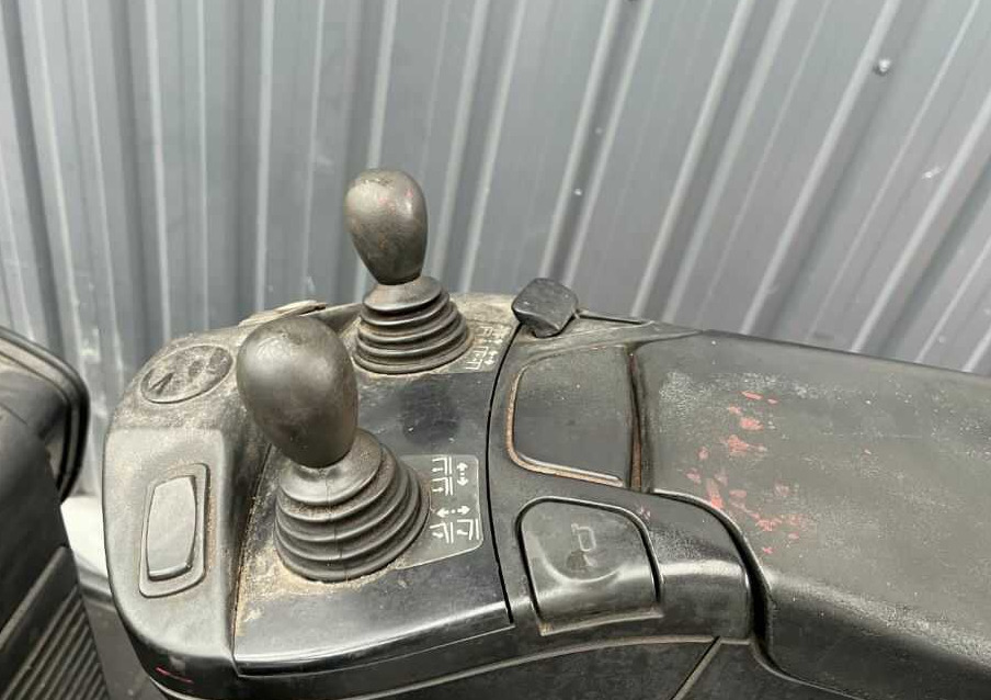 LPG forklift Linde H40CNG-02: picture 7