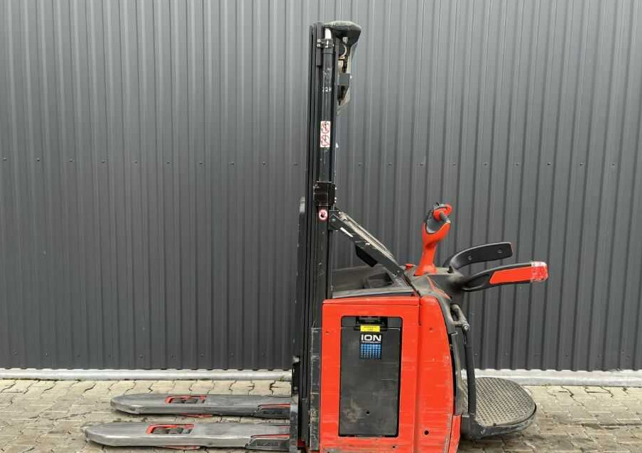 Linde L14APi - Stacker: picture 2 Linde L14APi - Stacker: picture 2