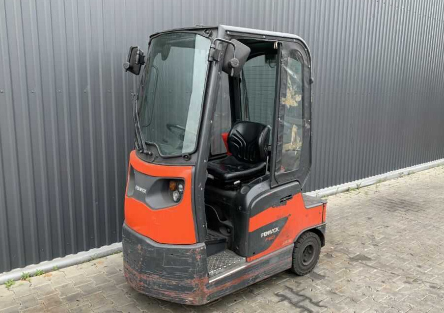 Linde P60 - Tow tractor: picture 1 Linde P60 - Tow tractor: picture 1