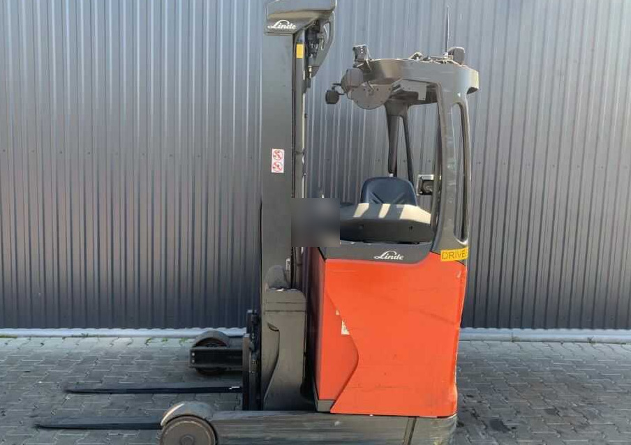 Linde R12B - Reach truck: picture 2 Linde R12B - Reach truck: picture 2