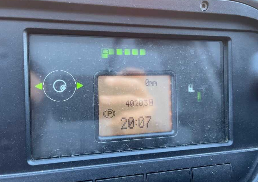 Linde R12B - Reach truck: picture 5 Linde R12B - Reach truck: picture 5