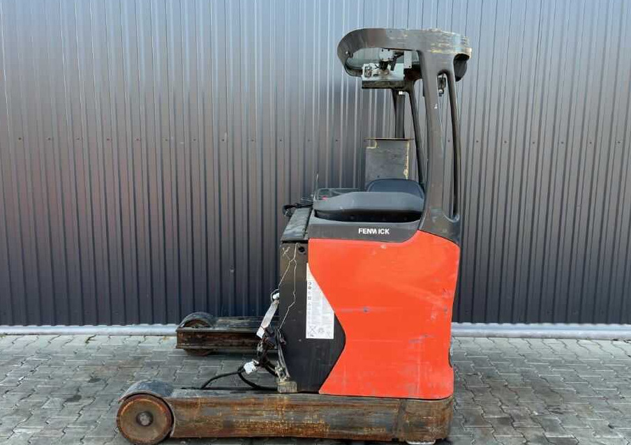Linde R16HD-01 - Reach truck: picture 2 Linde R16HD-01 - Reach truck: picture 2