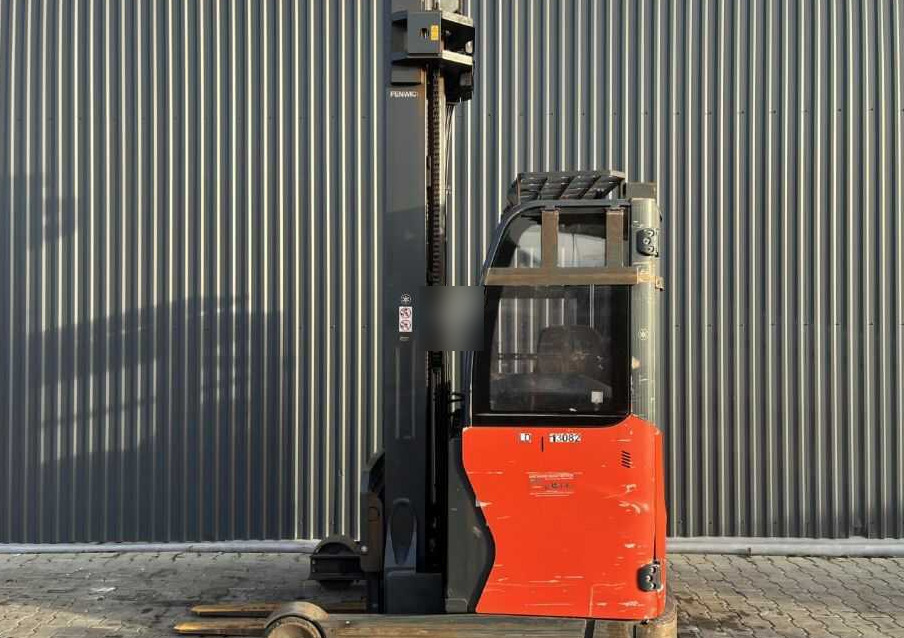 Linde R16HD-01 - Reach truck: picture 2 Linde R16HD-01 - Reach truck: picture 2