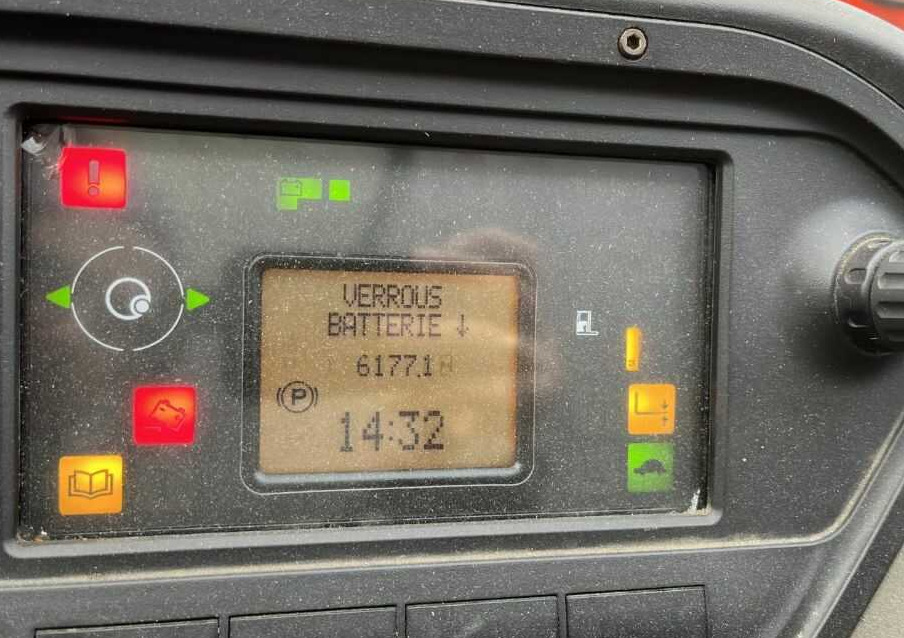 Linde R16HD-01 - Reach truck: picture 5 Linde R16HD-01 - Reach truck: picture 5