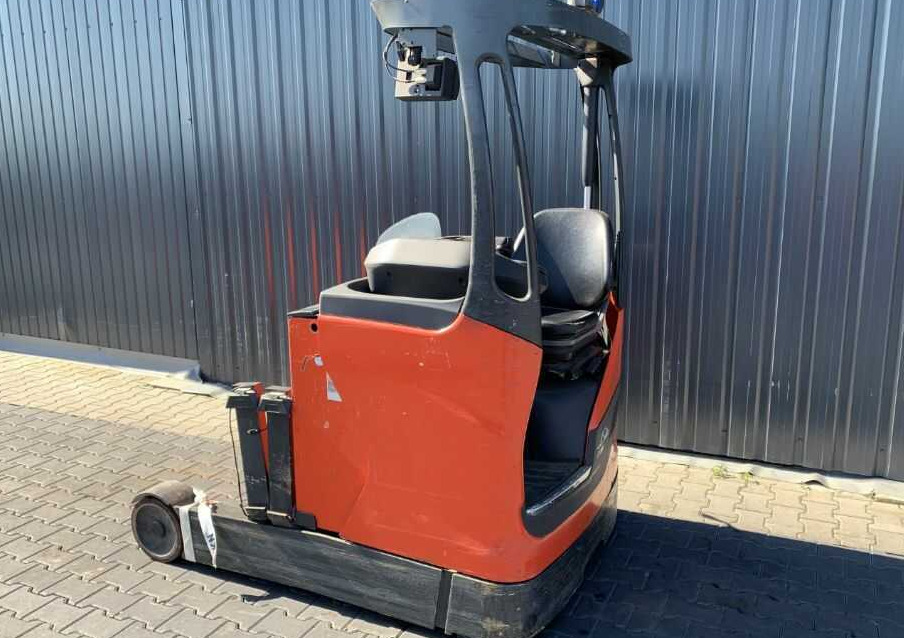 Linde R16HD-01 - Reach truck: picture 4 Linde R16HD-01 - Reach truck: picture 4
