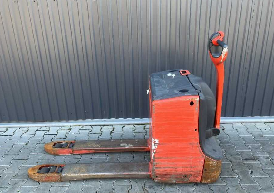 Linde T18 - Pallet truck: picture 2 Linde T18 - Pallet truck: picture 2