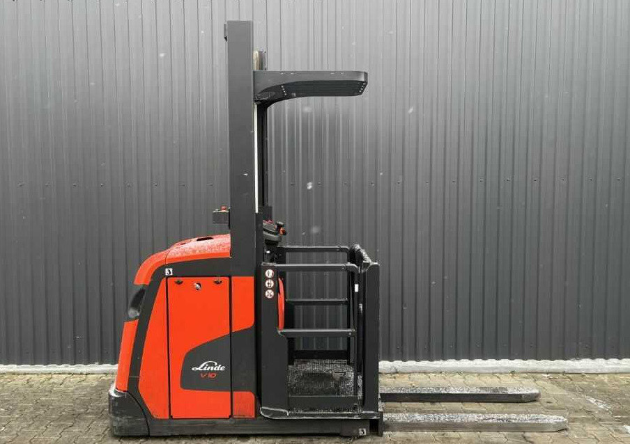 Linde V10-02 - Order picker: picture 2 Linde V10-02 - Order picker: picture 2