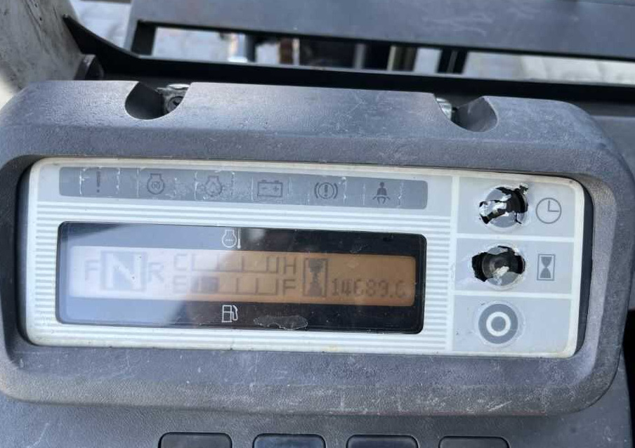 Diesel forklift Nissan Y1D2A25Q: picture 6