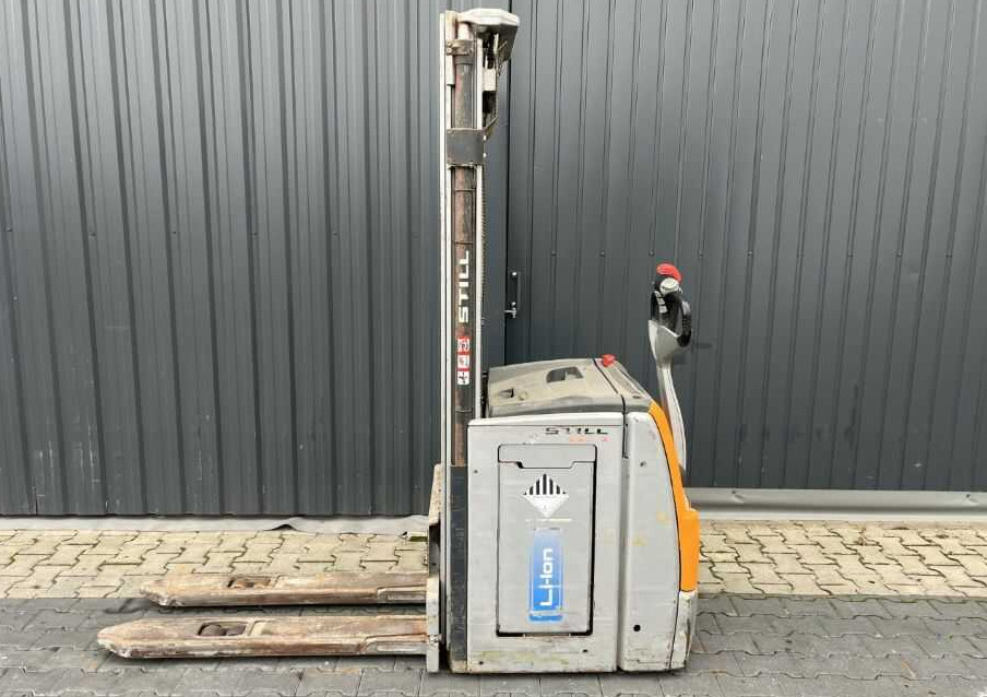 Still EXV14 - Stacker: picture 2 Still EXV14 - Stacker: picture 2