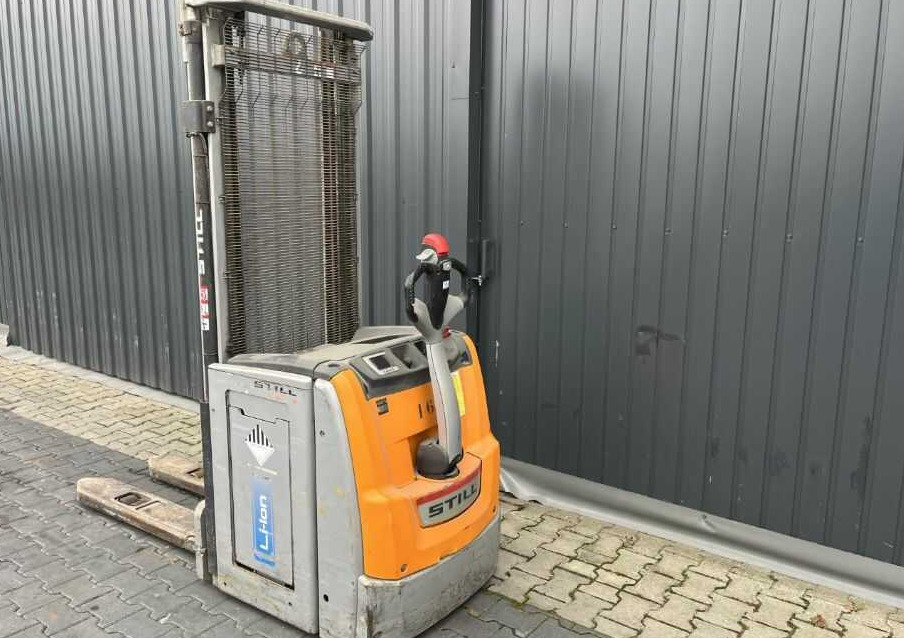 Still EXV14 - Stacker: picture 3 Still EXV14 - Stacker: picture 3