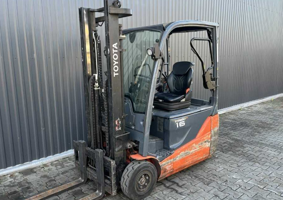 Toyota 8FBE16T - Electric forklift: picture 1 Toyota 8FBE16T - Electric forklift: picture 1