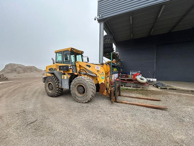 Ahlmann AS210 / AZ210 - - Wheel loader: picture 4 Ahlmann AS210 / AZ210 - - Wheel loader: picture 4