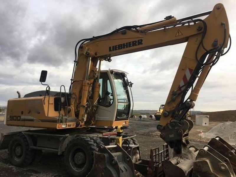 Liebherr A900 - Wheel excavator: picture 2 Liebherr A900 - Wheel excavator: picture 2