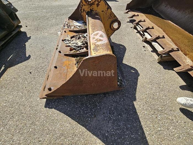 Liebherr SW48 - Bucket: picture 4 Liebherr SW48 - Bucket: picture 4