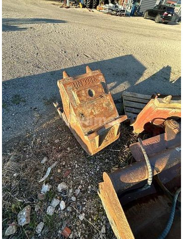 Mecalac Mecalac Serie 14 - Bucket: picture 3 Mecalac Mecalac Serie 14 - Bucket: picture 3