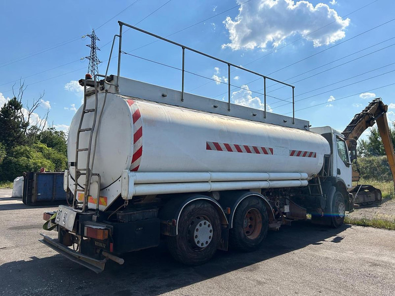 Renault 320 - Tanker truck: picture 4 Renault 320 - Tanker truck: picture 4